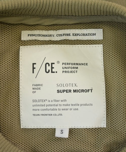 F/CE. T恤/上衣