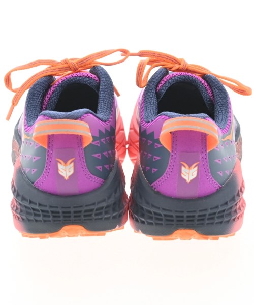 HOKA ONE ONE 運動鞋