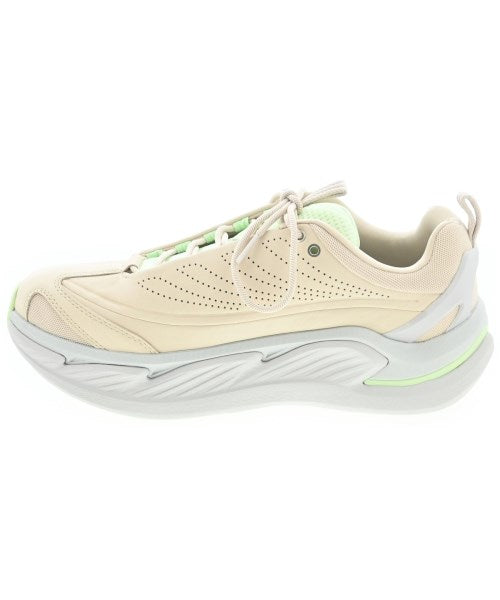 HOKA ONE ONE 運動鞋