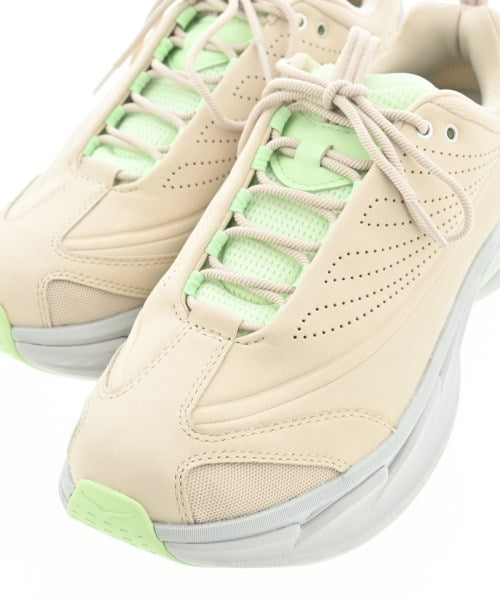 HOKA ONE ONE 運動鞋