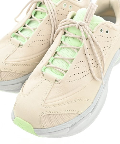 HOKA ONE ONE 運動鞋
