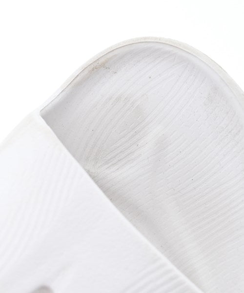 HOKA ONE ONE 涼鞋