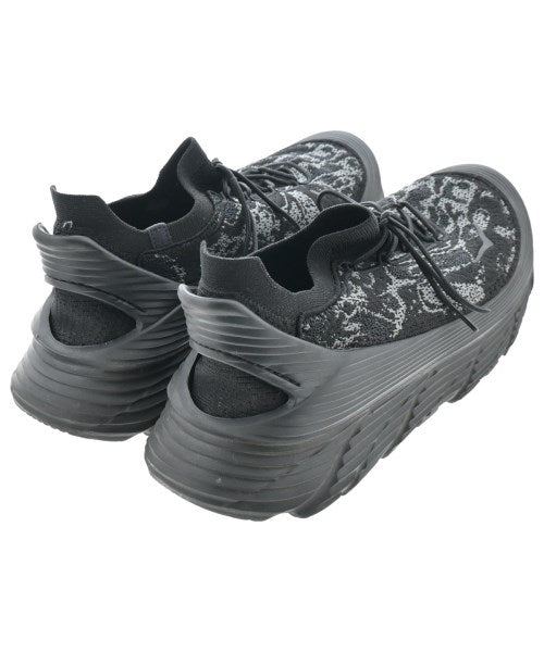 HOKA ONE ONE 運動鞋