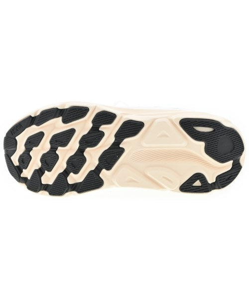 HOKA ONE ONE 運動鞋
