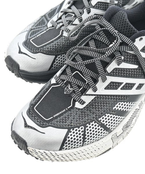 HOKA ONE ONE 運動鞋