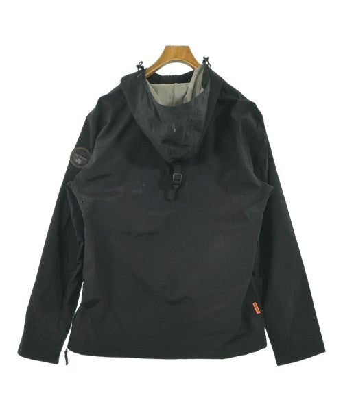 NAPAPIJRI 山系外套