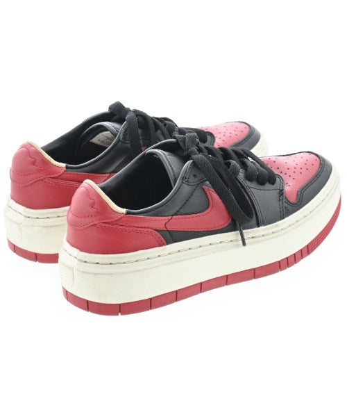 NIKE 運動鞋