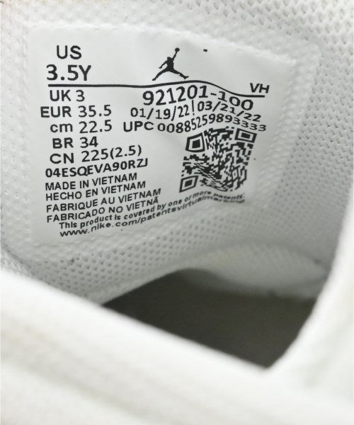 NIKE 運動鞋