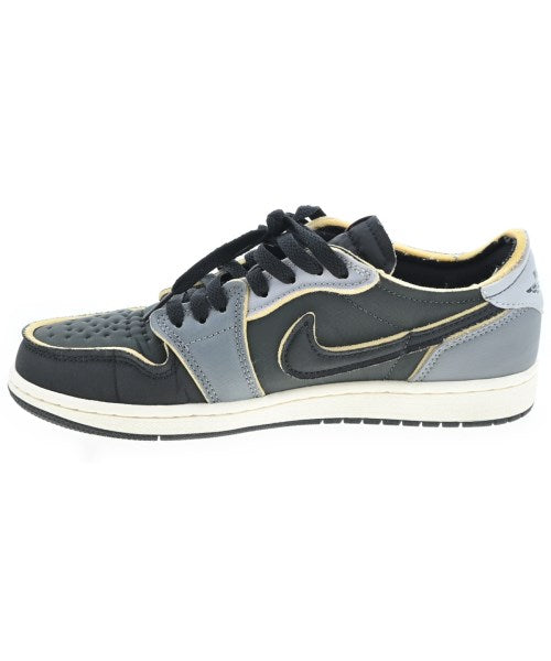 NIKE 運動鞋