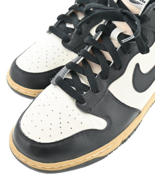 NIKE 運動鞋