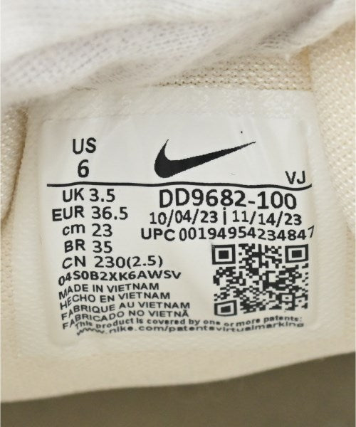 NIKE 運動鞋