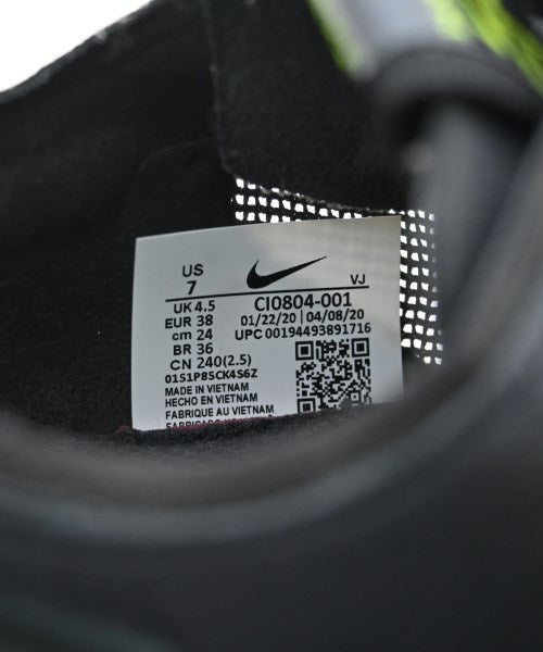 NIKE 運動鞋