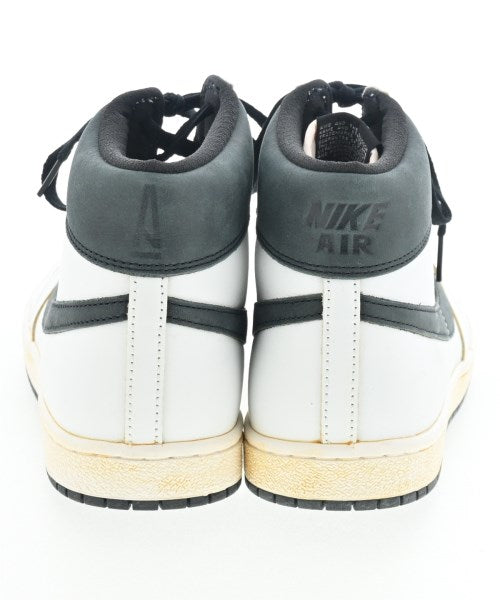 NIKE 運動鞋