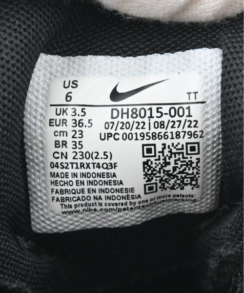 NIKE 運動鞋