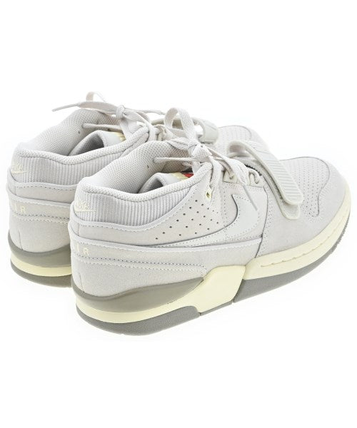 NIKE 運動鞋