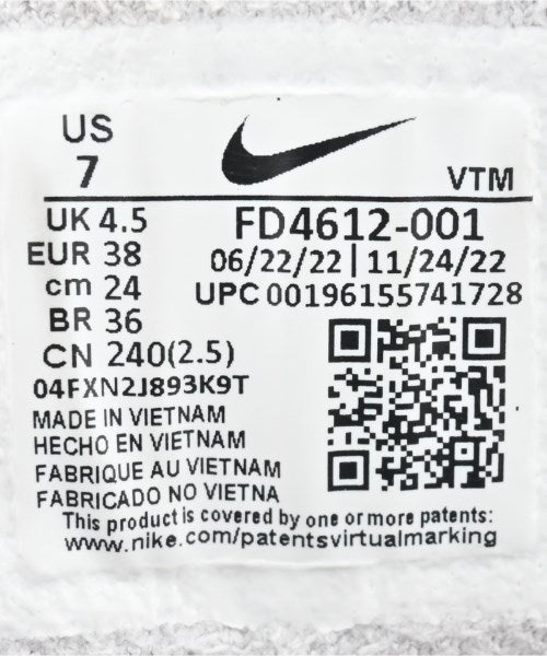 NIKE 運動鞋