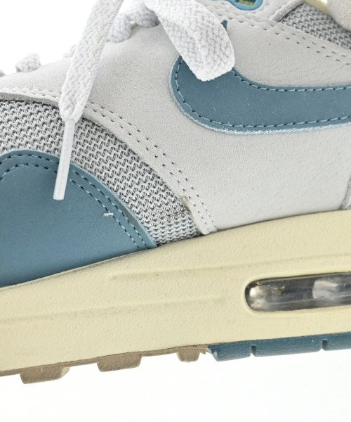 NIKE 運動鞋