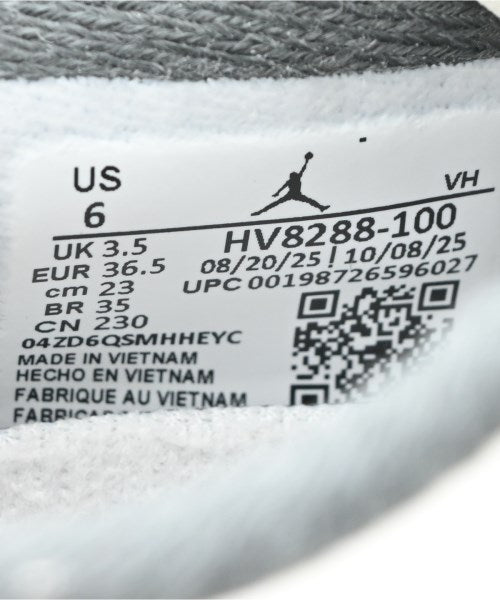 NIKE 運動鞋