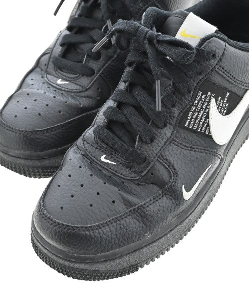 NIKE 運動鞋
