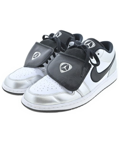 NIKE 運動鞋