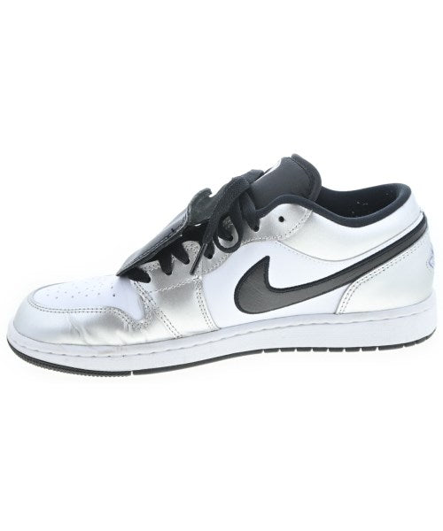 NIKE 運動鞋