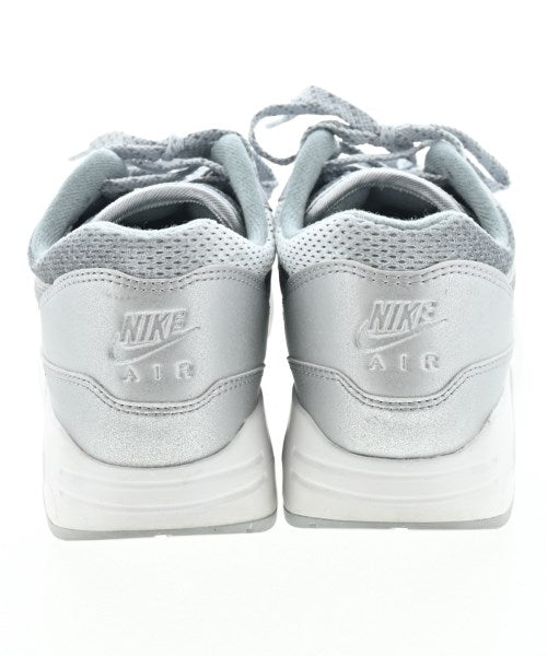 NIKE 運動鞋