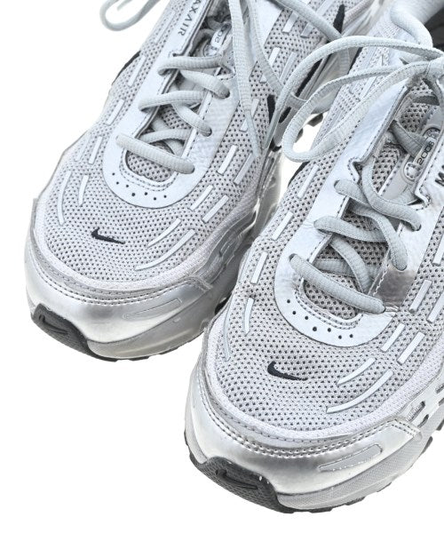 NIKE 運動鞋