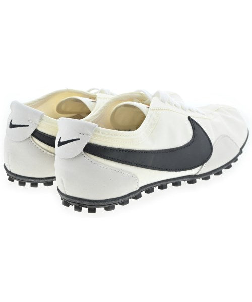 NIKE 運動鞋