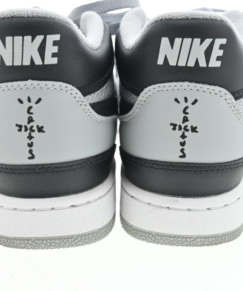 NIKE 運動鞋