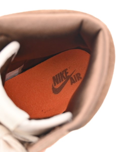 NIKE 運動鞋