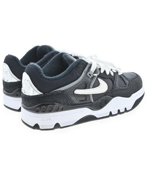 NIKE 運動鞋