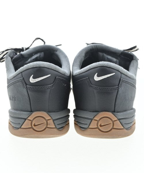 NIKE 運動鞋