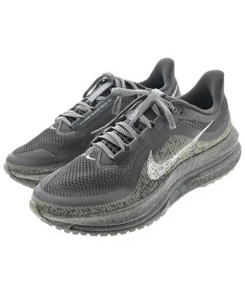 NIKE 運動鞋