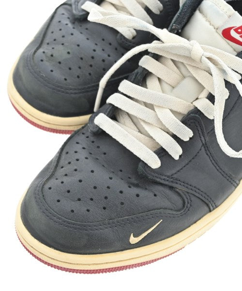 NIKE 運動鞋