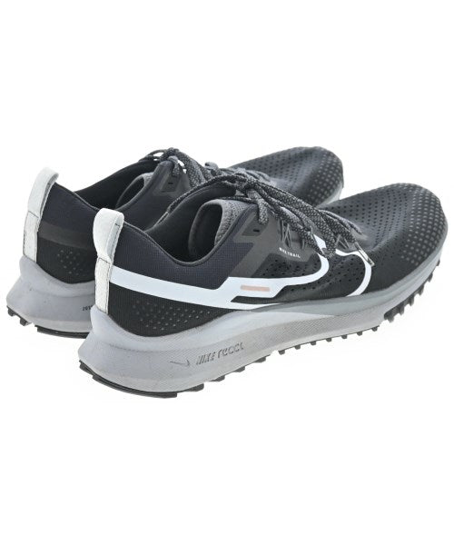 NIKE 運動鞋