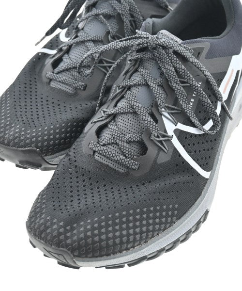 NIKE 運動鞋