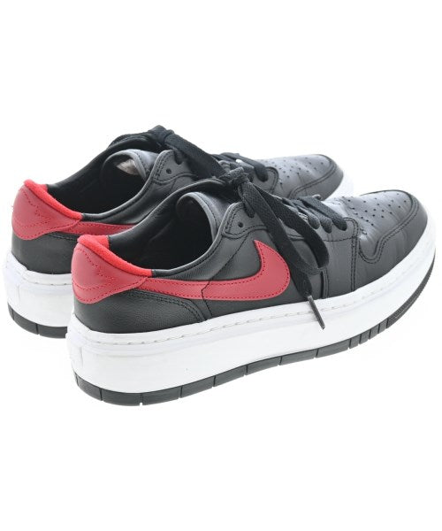 NIKE 運動鞋