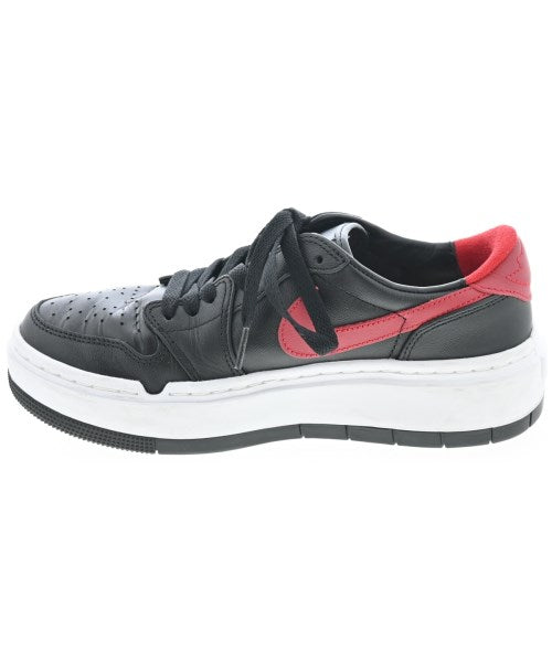 NIKE 運動鞋