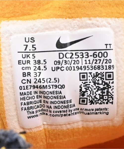 NIKE 運動鞋