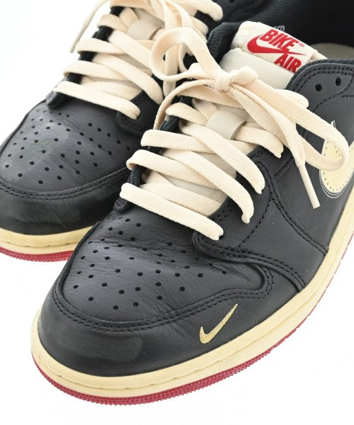 NIKE 運動鞋