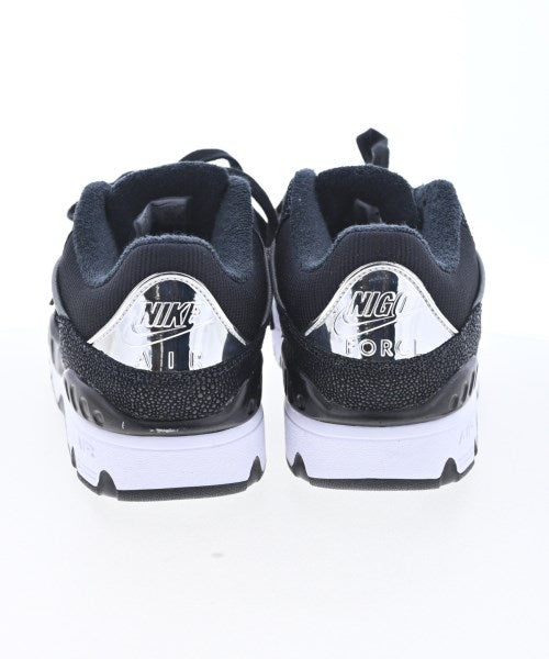 NIKE 運動鞋