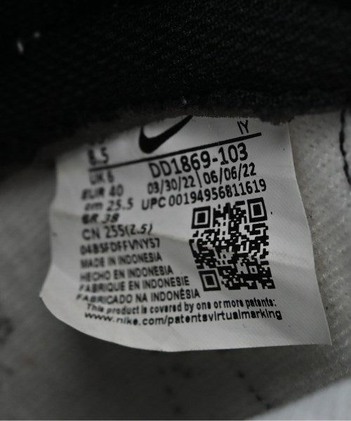 NIKE 運動鞋