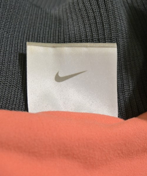 NIKE 羽絨夾克/背心