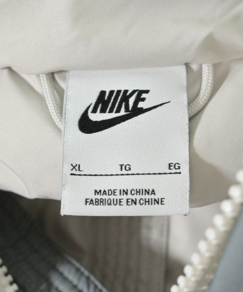 NIKE 羽絨夾克/背心