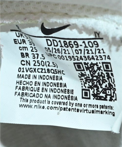 NIKE 運動鞋