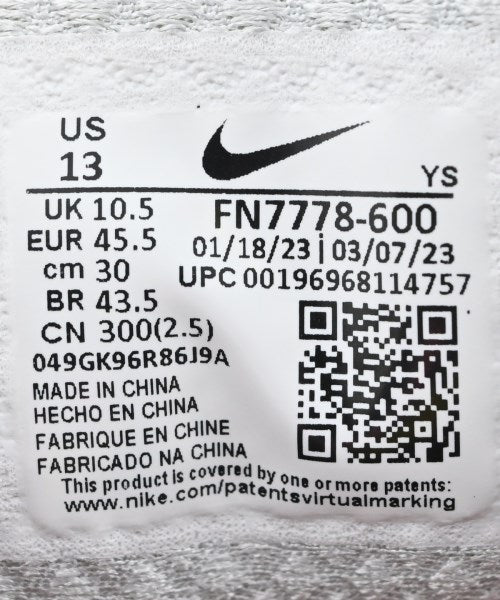 NIKE 運動鞋