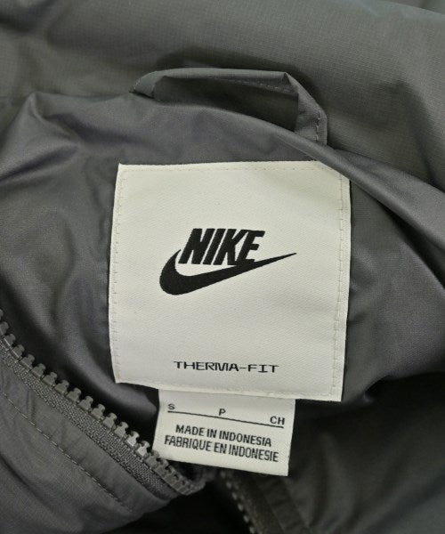 NIKE 羽絨夾克/背心