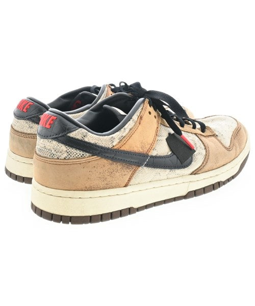 NIKE 運動鞋
