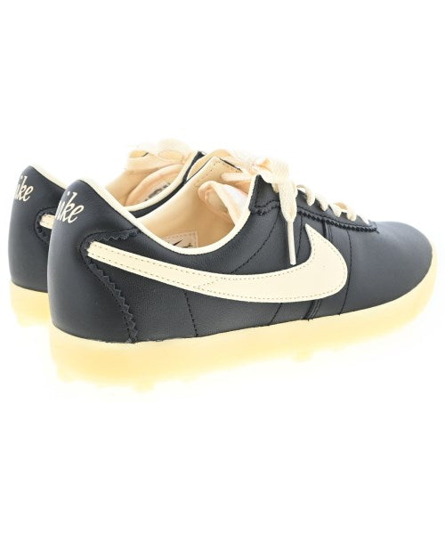 NIKE 運動鞋