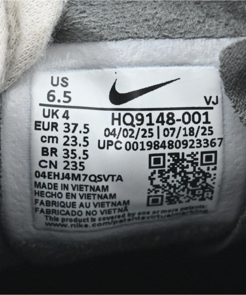 NIKE 運動鞋